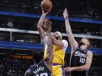 开云体育官方网站-江苏队横扫广东队，福克斯带队取胜