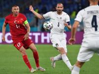 开云体育直播-包含足球盛事数据总结：球队实力对比，胜负关键在哪里？的词条