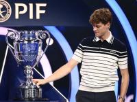 开云APP-年终总决赛力克ATP总决赛，兹维列夫刷新纪录的简单介绍