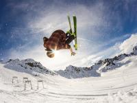 开云体育下载-绿茵场上的奇迹与传奇，土耳其逆转德国，梅西再献高光时刻