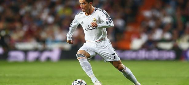 开云下载-张镇麟状态火热助广东力克雷霆，团队篮球与个人英雄主义的完美融合