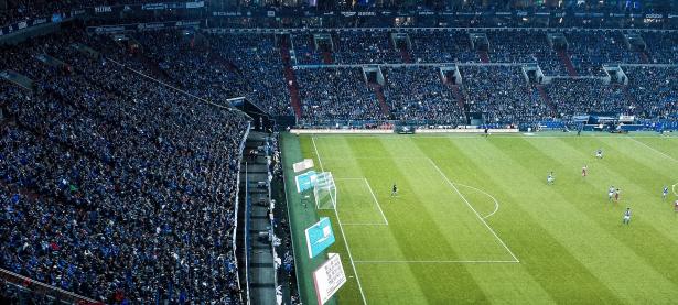 开云体育官方网站-双线鏖战，绿茵场上的葡德对决与乒乓台前的林高远时刻