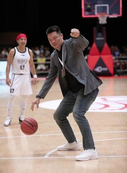 出色助攻带领球队走向胜利