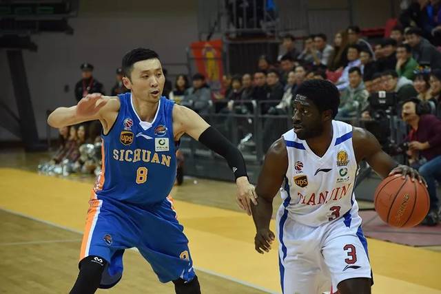 南特球员发挥出色,助球队逆转胜利的简单介绍 南特球员发挥出色,助球队逆转胜利的简单介绍