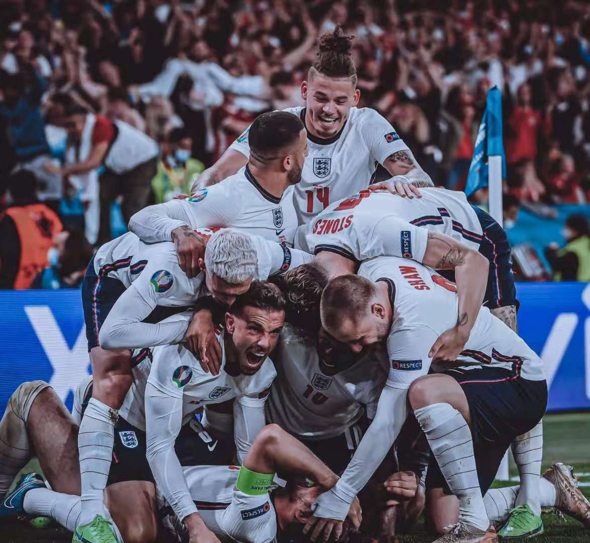 关于法国负英格兰，蓝衣军团-告负的信息