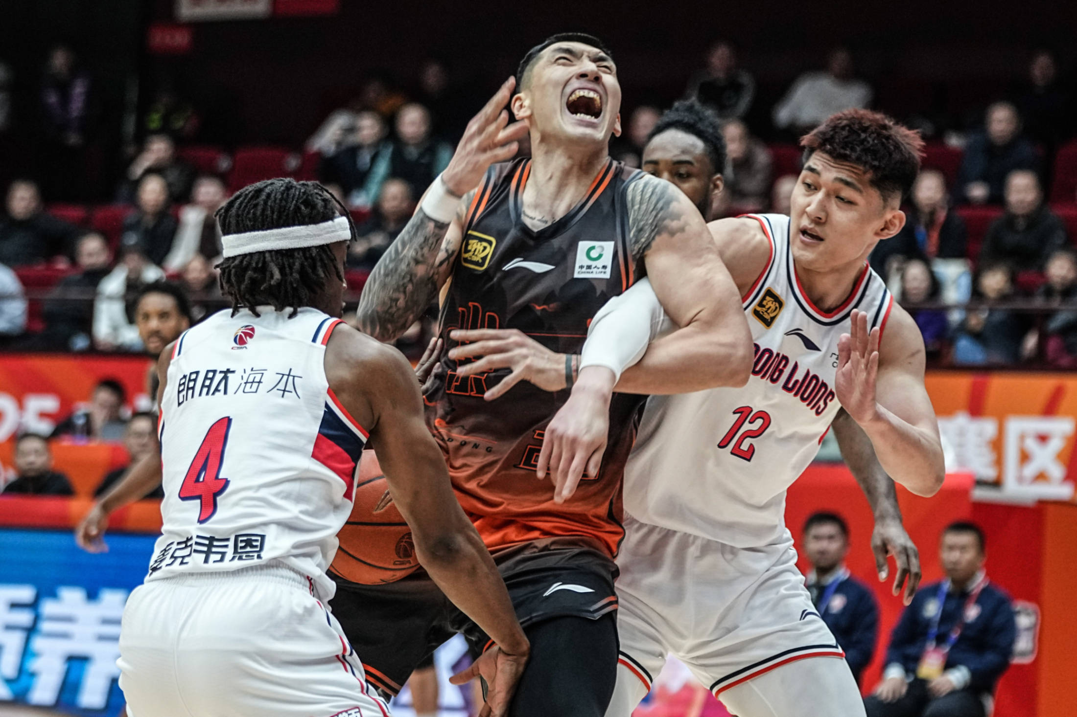 包含篮网后卫再度膝伤，球队战力再度降低的词条