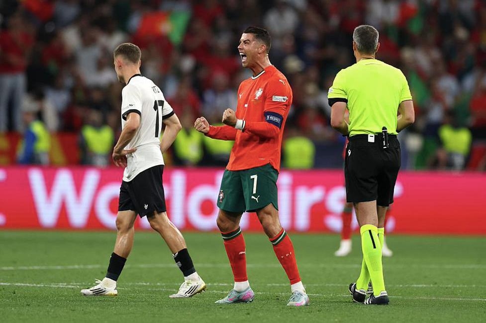 拜仁轻取克罗地亚，梅西关键制胜的简单介绍